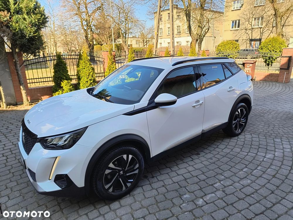 Peugeot 2008 1.5 BlueHDi Allure S&S - 19