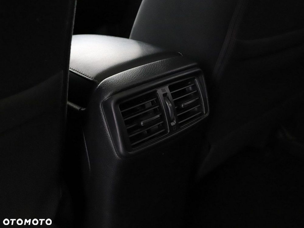 Nissan X-Trail 1.6 DCi N-Connecta 4WD - 38