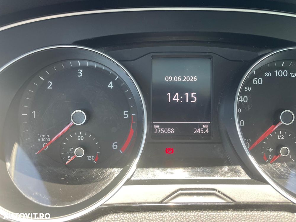 Volkswagen Passat 2.0 TDI DSG 4Motion Comfortline - 8