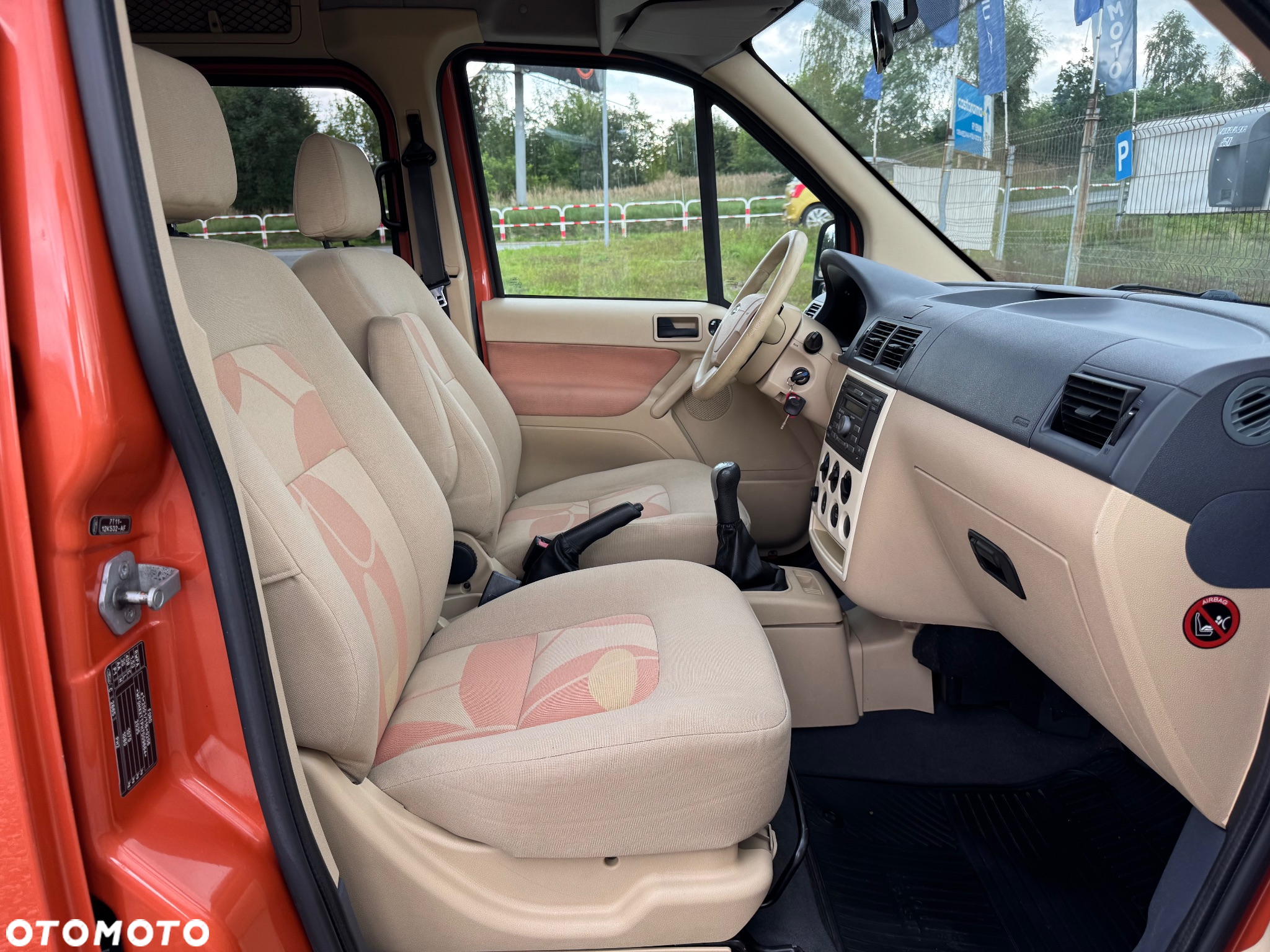 Ford Tourneo Connect - 21