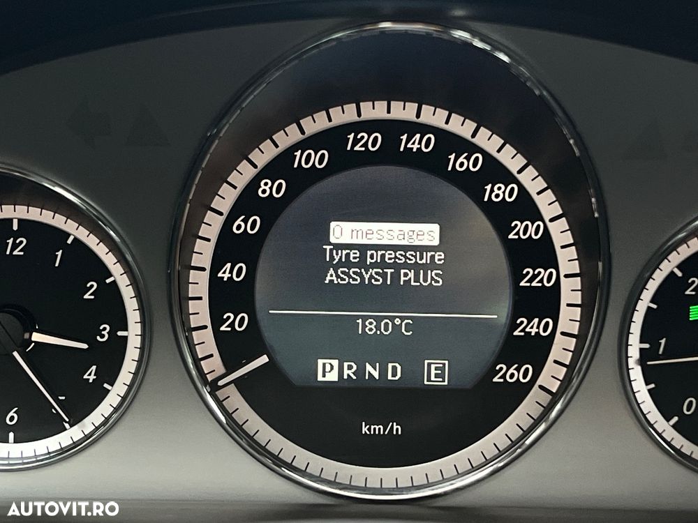 Mercedes-Benz E 250 CDI Coupe 7G-TRONIC - 34