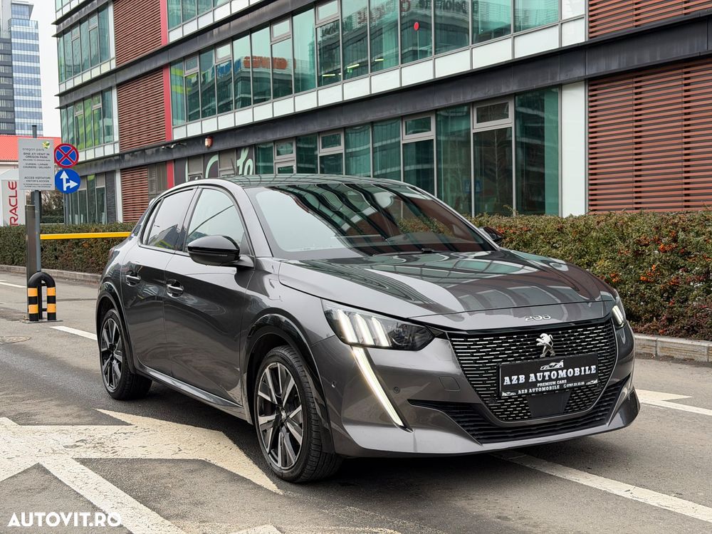 Peugeot 208 PureTech 130 EAT8 GT Pack - 11