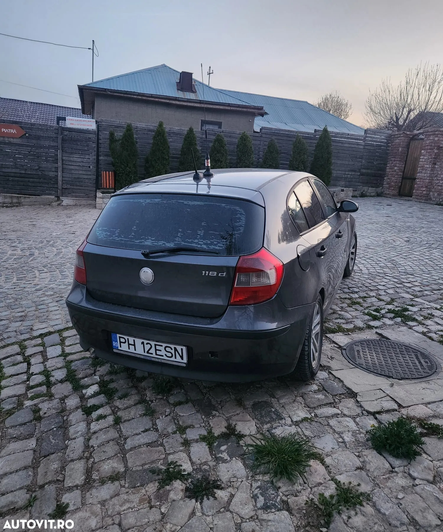 BMW Seria 1 118d - 4
