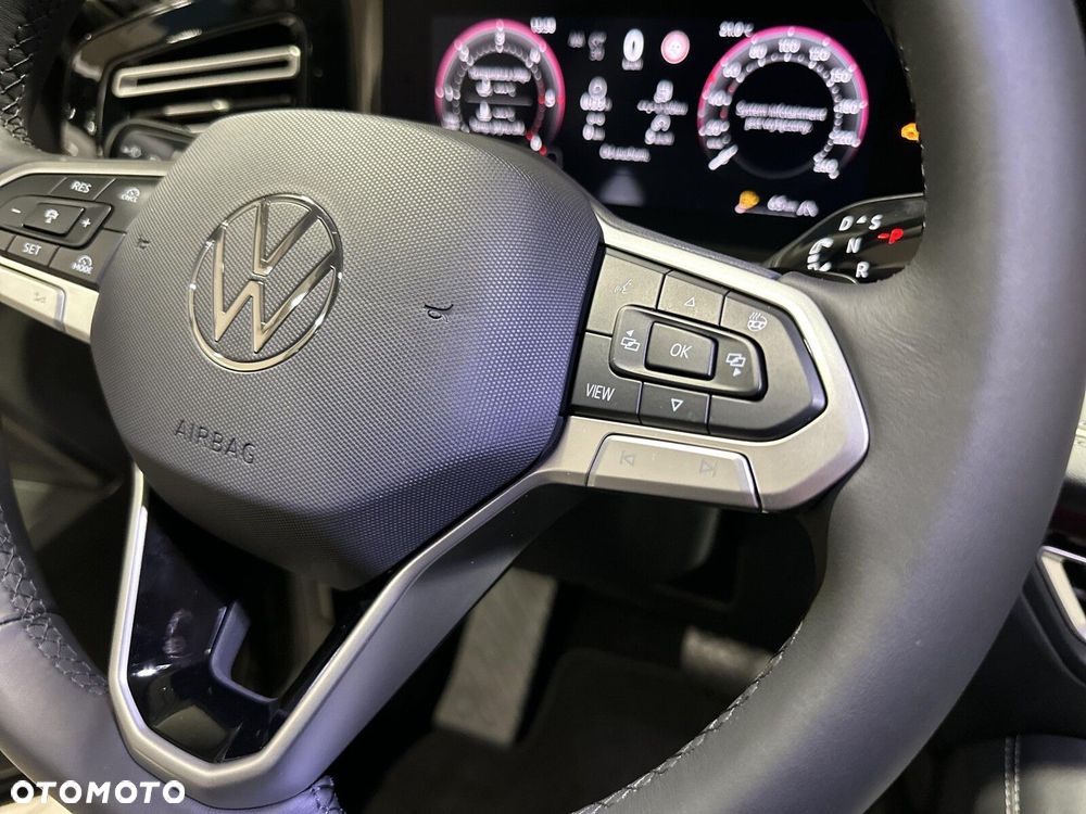 Volkswagen Tiguan - 24