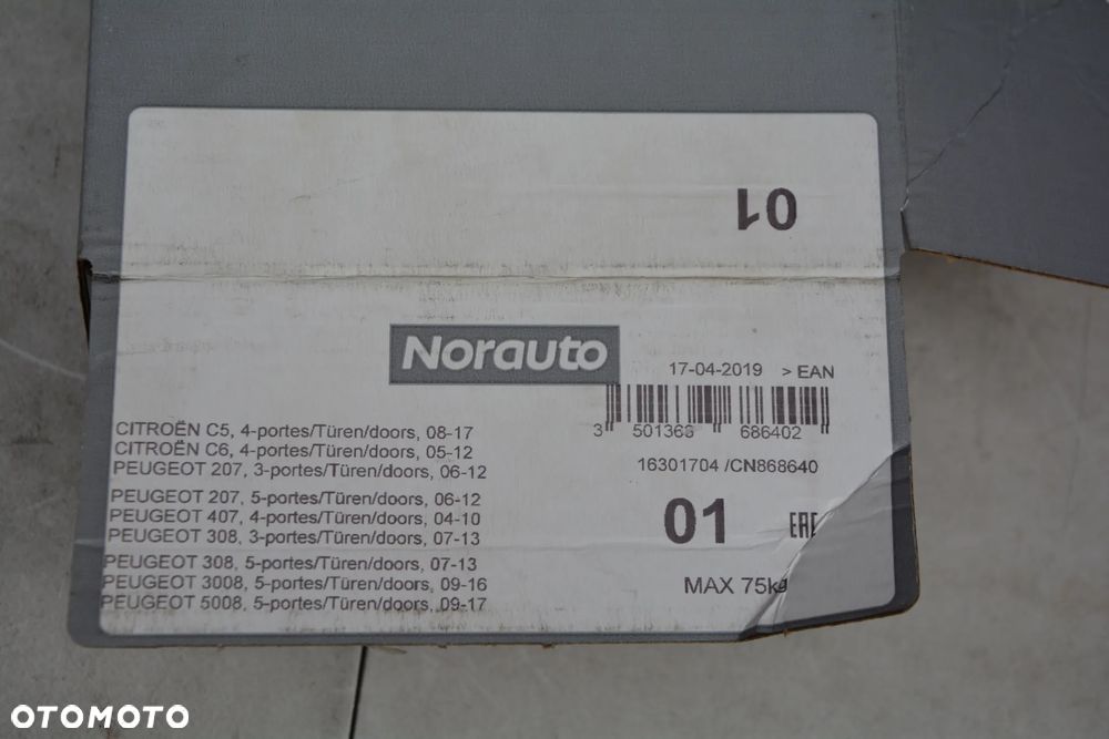 Citroen C5 2008-17  - bagażnik dachowy Thule - 3