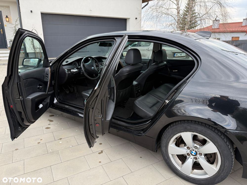 BMW Seria 5 525i - 7