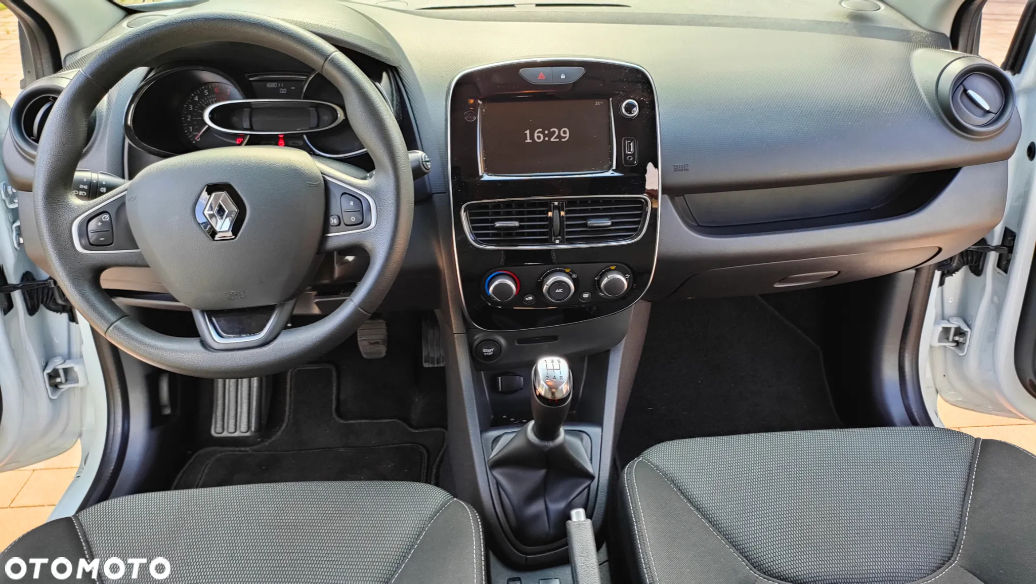 Renault Clio 0.9 TCe Life - 9