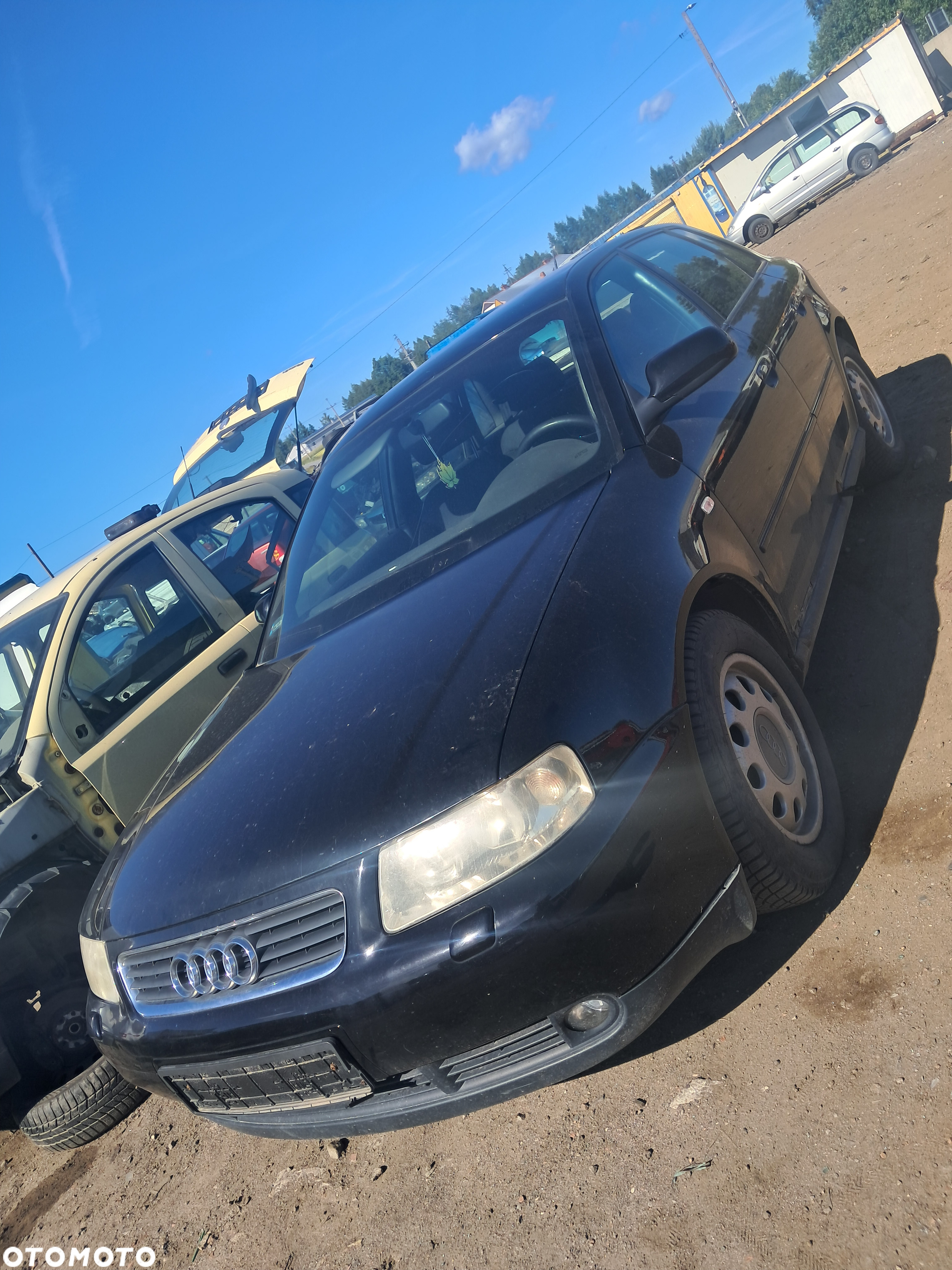 DAWCA CZĘŚCI AUDI A3 8L 2002 1.8 T AUM 5D KL.  LY9B - 5
