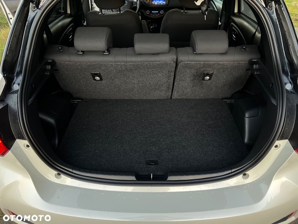 Toyota Yaris 1.5 VVT-i Selection - 27