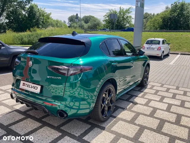 Alfa Romeo Stelvio 2.0 Turbo Tributo Italiano Q4 - 8