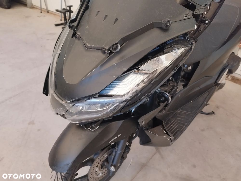 Honda PCX - 10