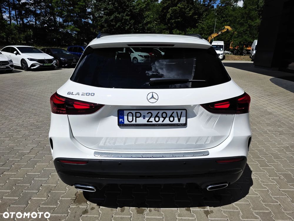Mercedes-Benz GLA 200 AMG Line - 7