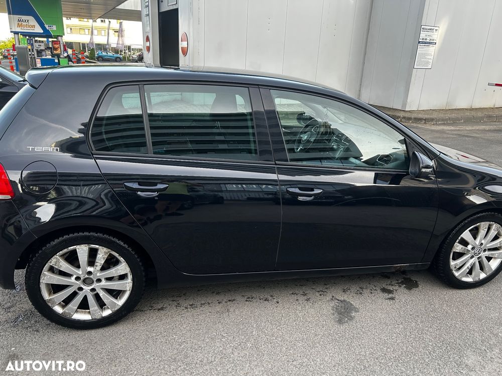 Volkswagen Golf 2.0 TDI DPF Team - 8