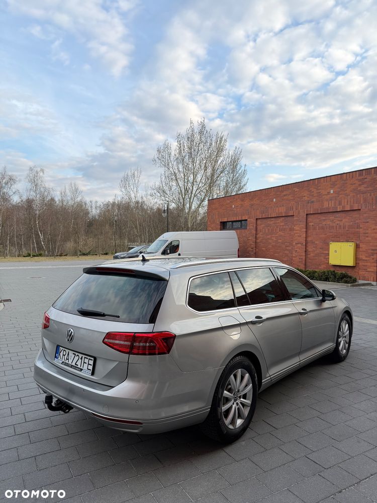 Volkswagen Passat - 19