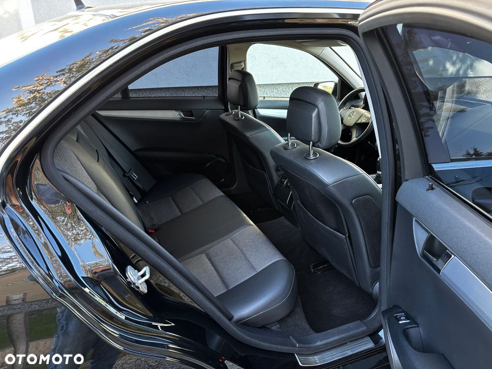 Mercedes-Benz Klasa C 180 Kompressor Avantgarde - 12