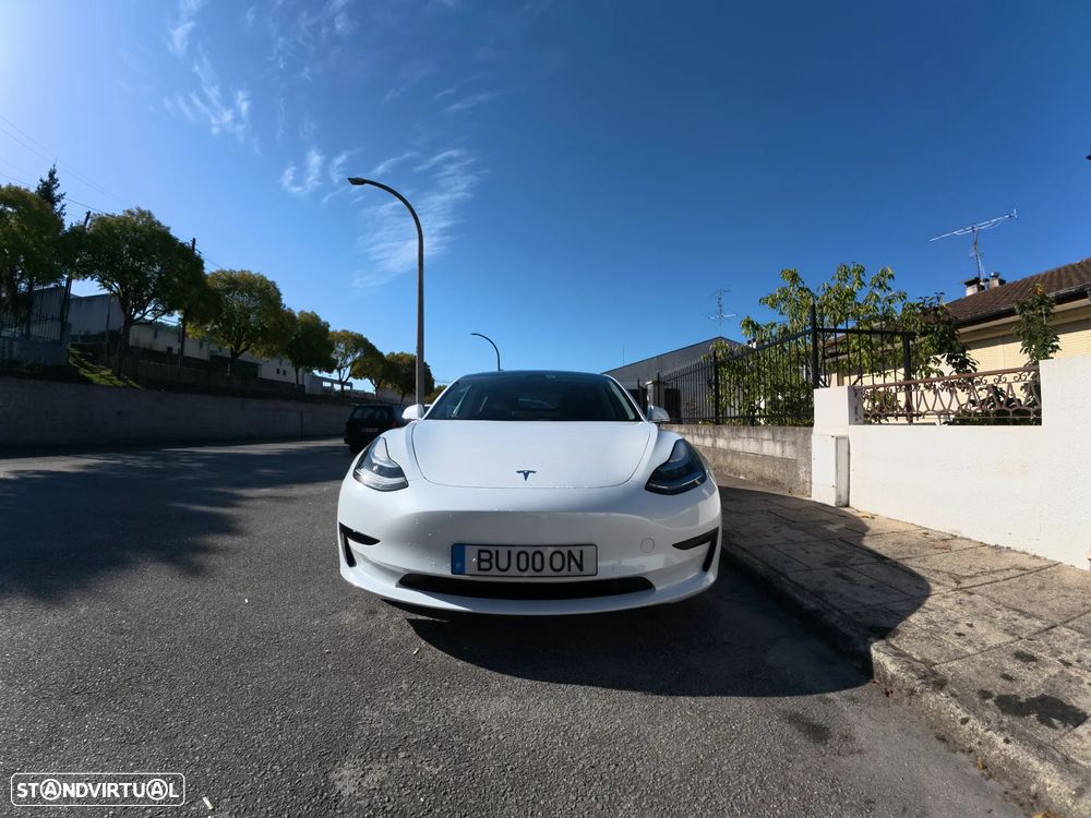Tesla Model 3 Standard Range Plus RWD — fotografia 12