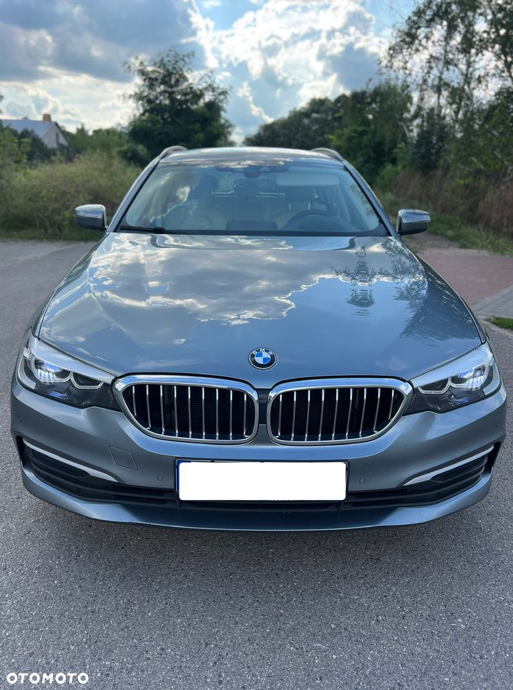 BMW Seria 5 520d Luxury Line - 4