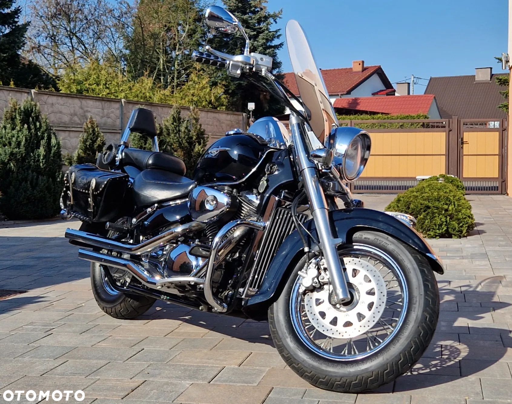 Suzuki Boulevard - 1