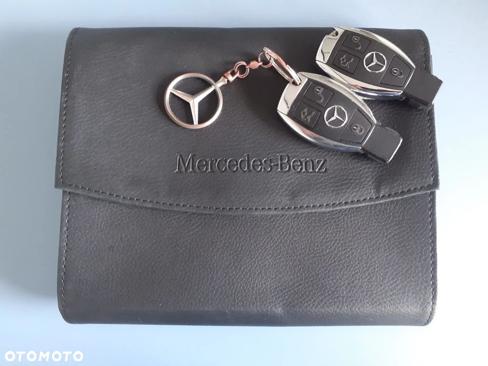 Mercedes-Benz GLA - 28