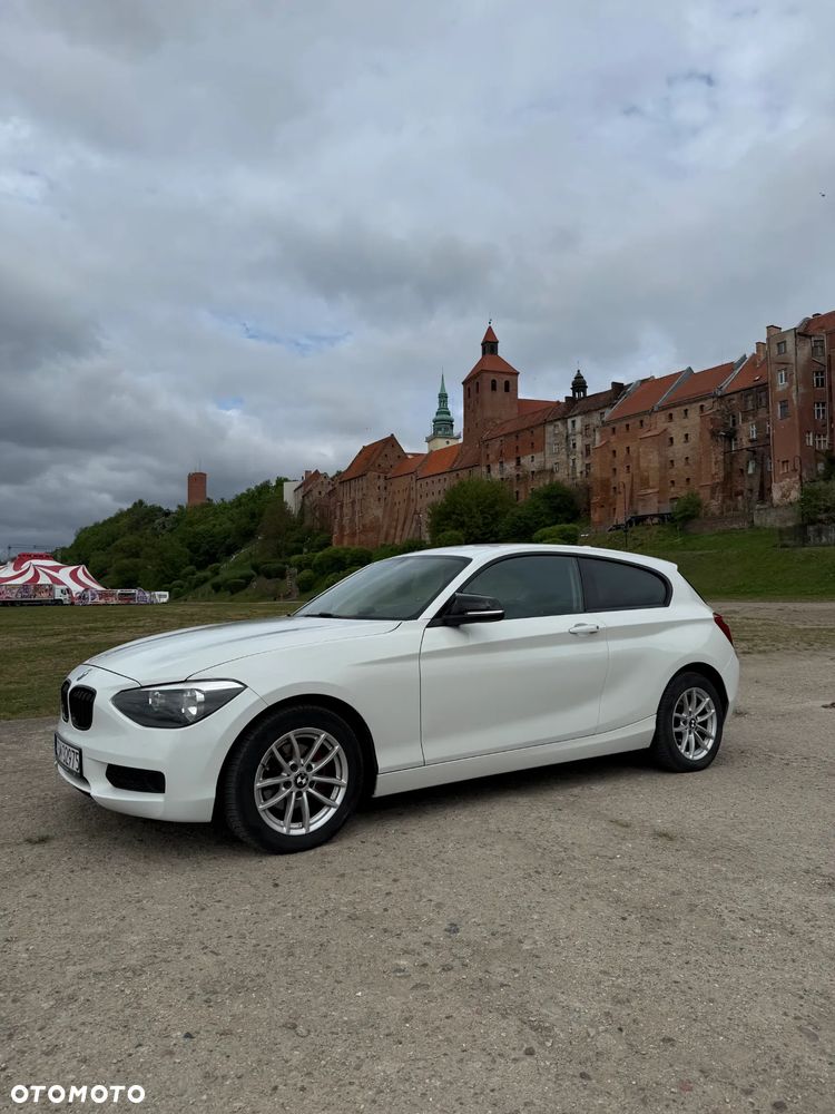 BMW Seria 1 114i - 5