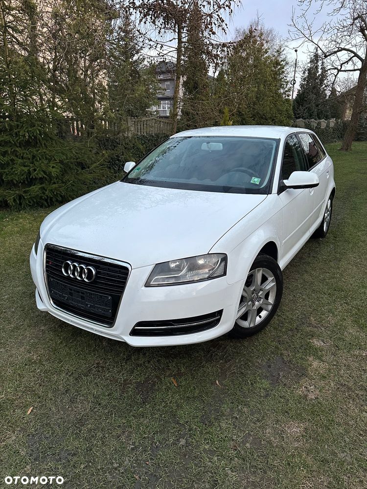 Audi A3 Sportback - 1
