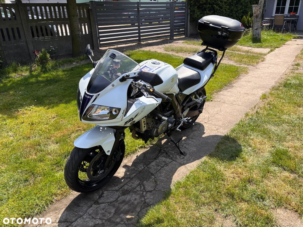 Suzuki SV - 13