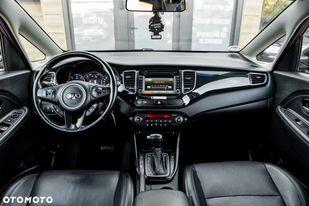 Kia Carens 1.7 CRDi 141 Dream Team Edition - 27