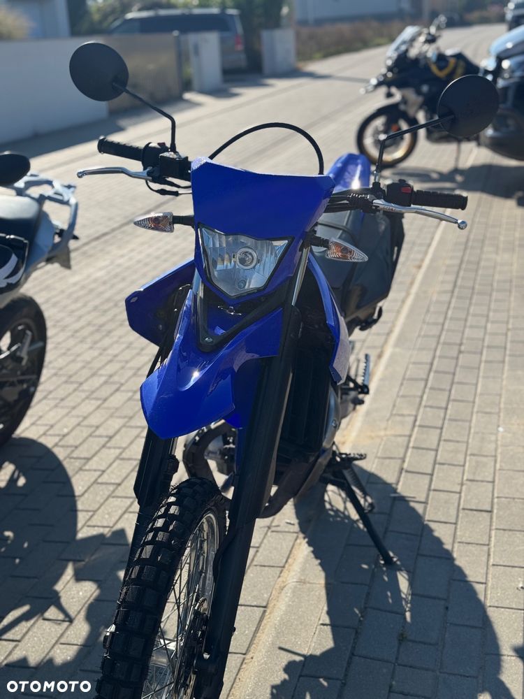 Yamaha WR - 12