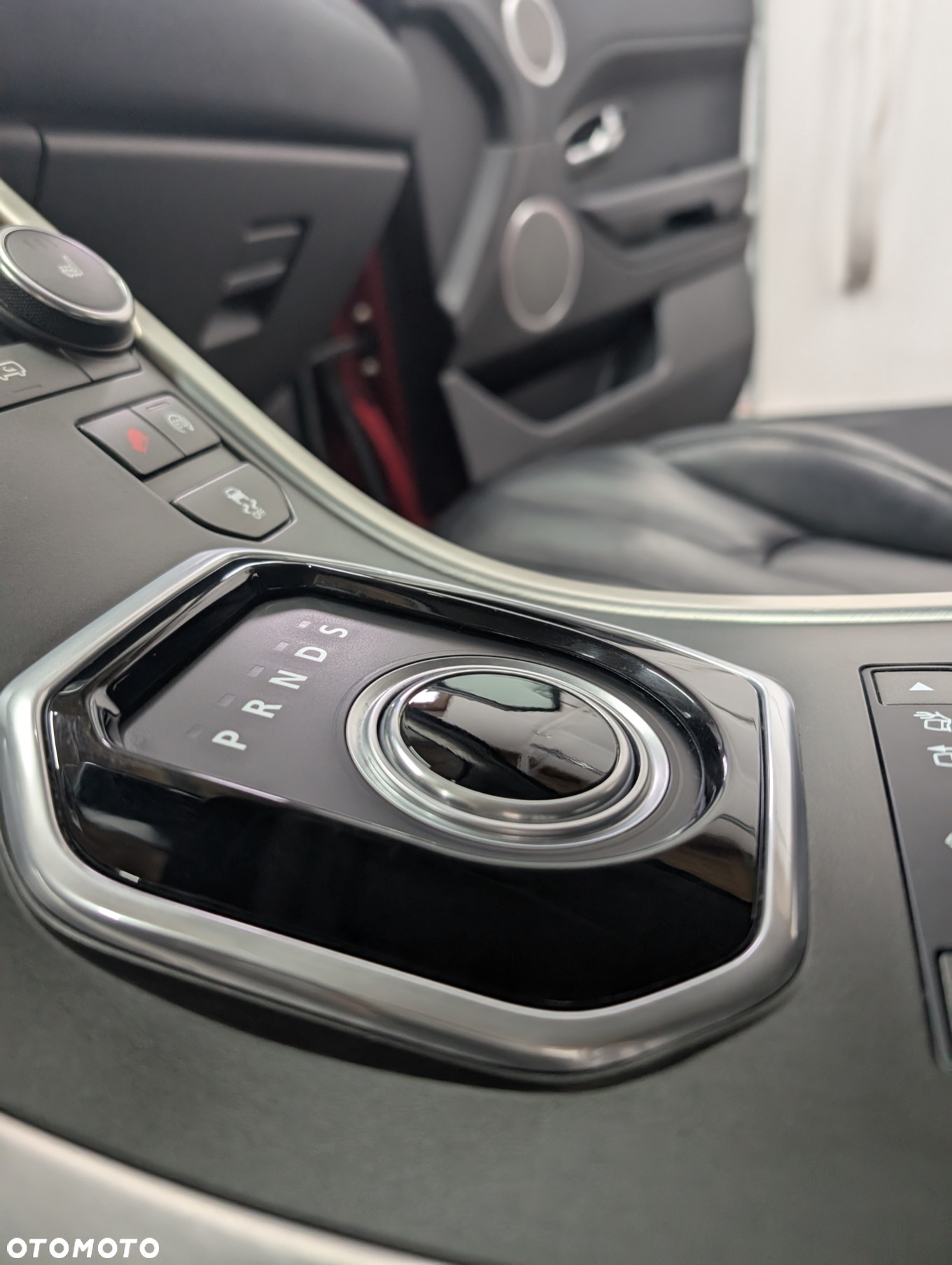 Land Rover Range Rover Evoque - 13