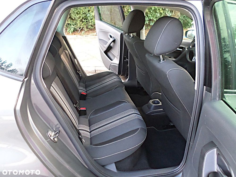 Volkswagen Polo - 25
