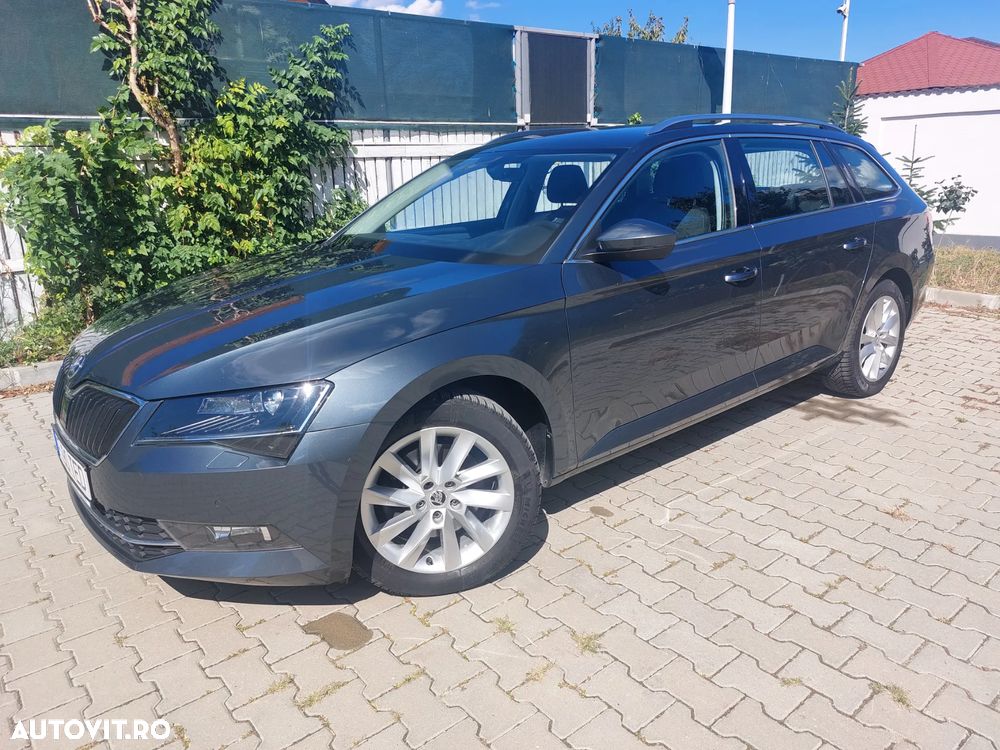 Skoda Superb 2.0 TDI DSG Ambition - 24