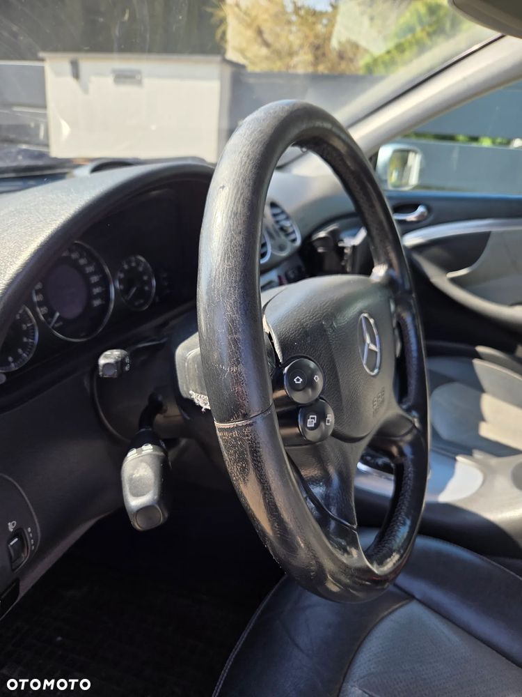 Mercedes-Benz CLK - 6