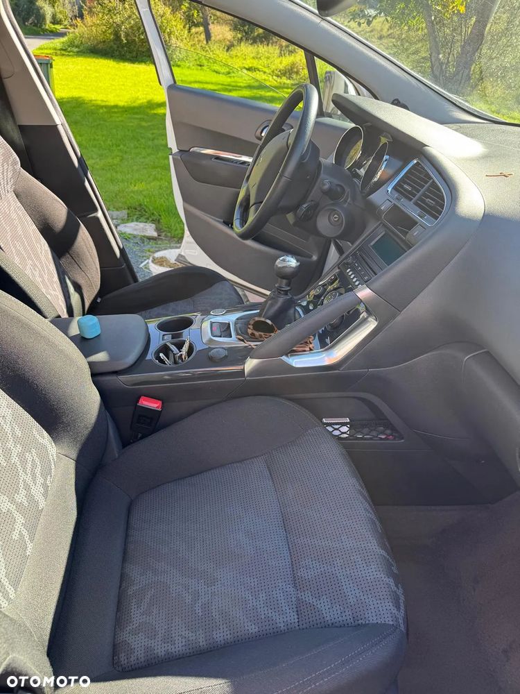 Peugeot 3008 1.6 THP Active - 10