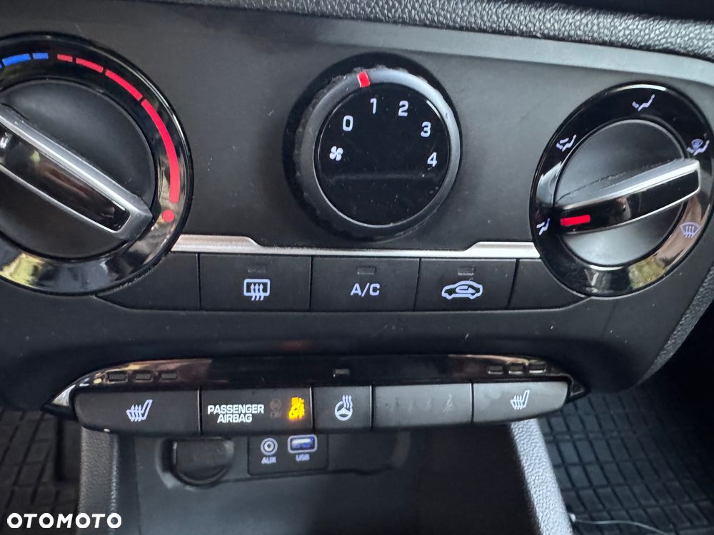 Hyundai i20 1.2 BlueDrive Elegant - 34