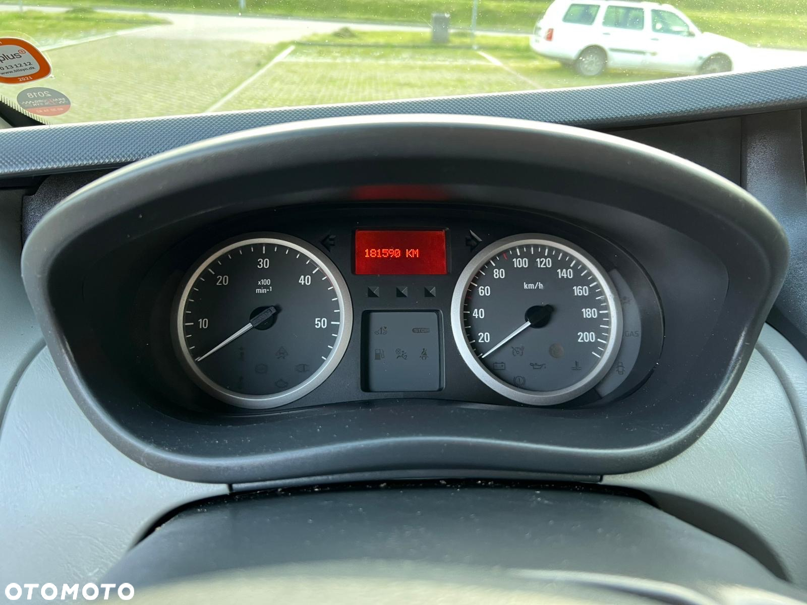 Opel Vivaro - 20
