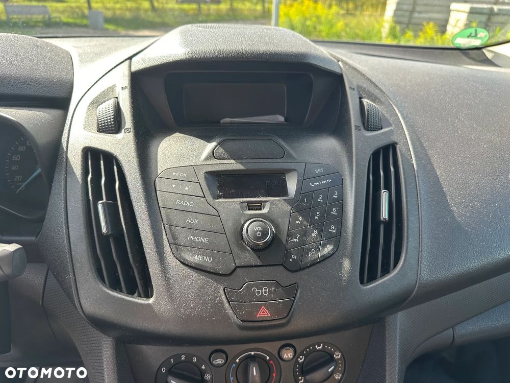 Ford Transit Connect - 13