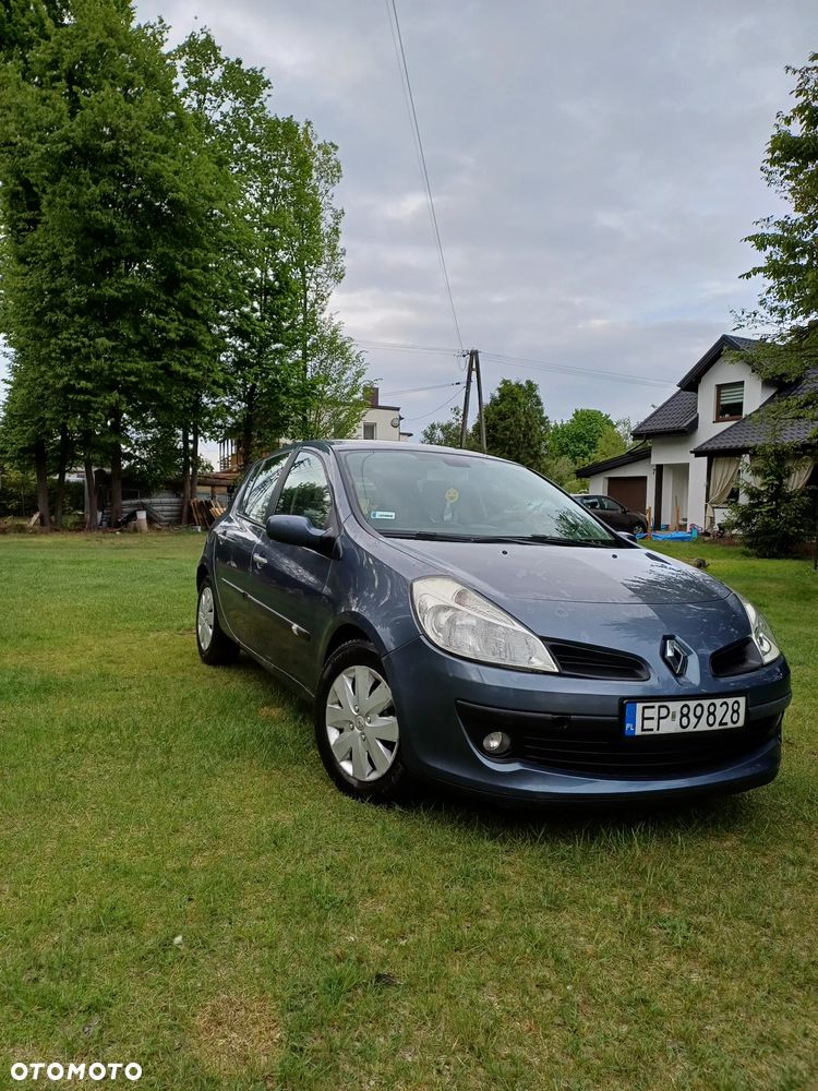 Renault Clio 1.6 16V Privilege - 3