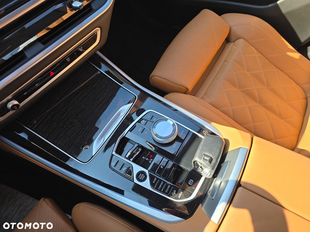 BMW X5 xDrive40d mHEV - 9