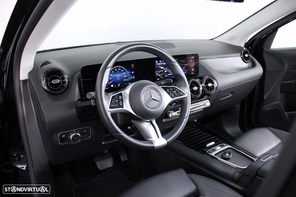 Mercedes-Benz GLA 200 Style - 8