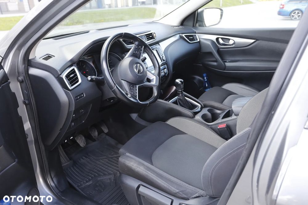 Nissan Qashqai 1.3 DIG-T N-Connecta - 9
