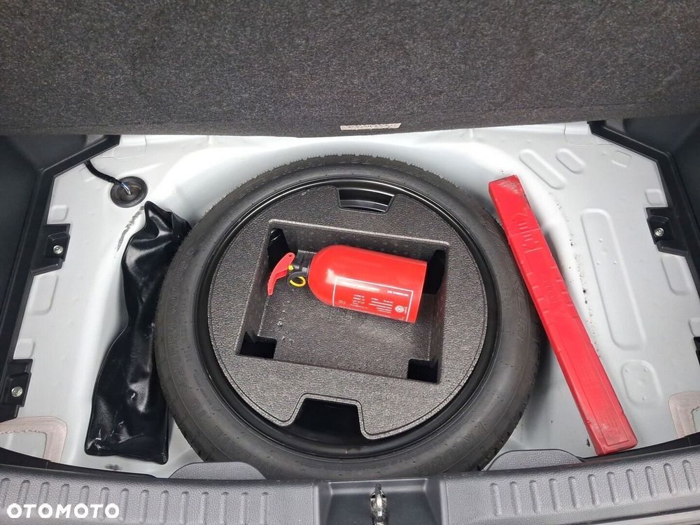Toyota Yaris Hybrid 1.5 Comfort - 25