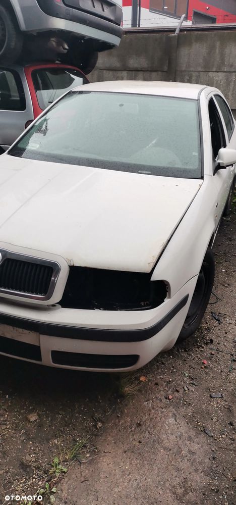 DRZWI LAMPA SZYBA LUSTERKO SKRZYNIA SILNIK MCPERSON SKODA OCTAVIA I 1.9 TDI - 2