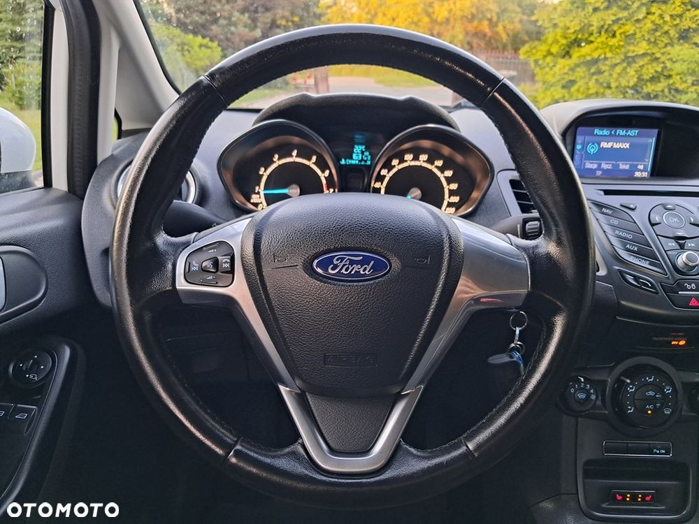 Ford Fiesta 1.25 Celebration - 18