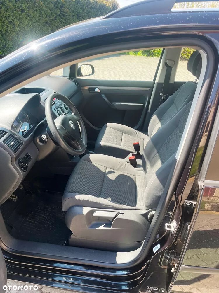 Volkswagen Touran 1.6 Goal - 10