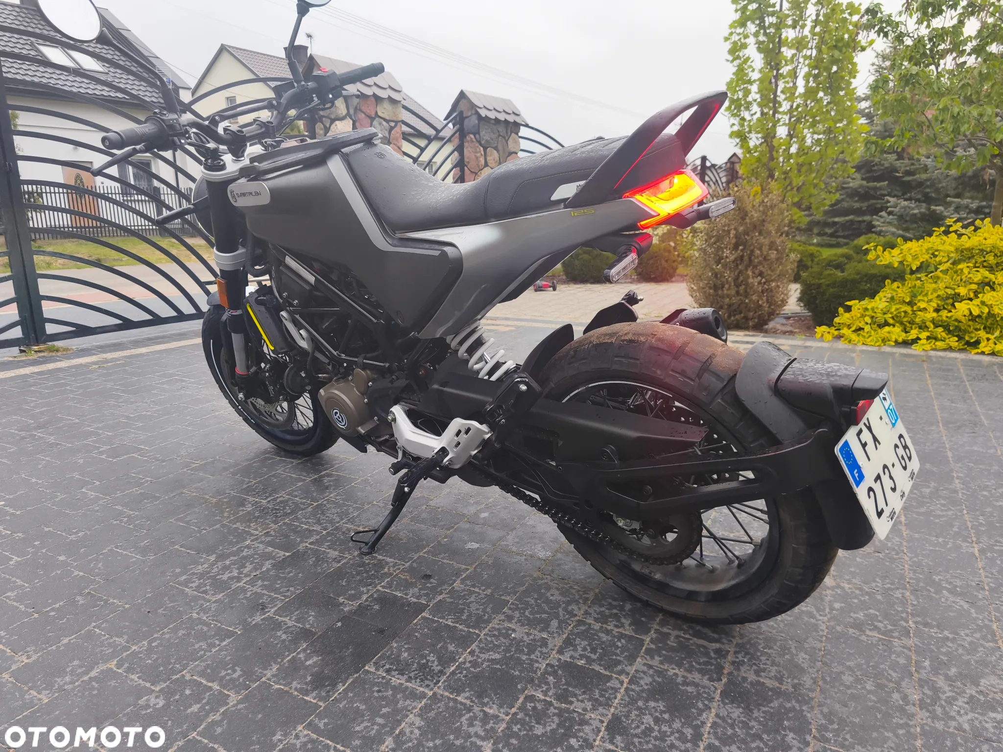 Husqvarna Svartpilen - 3