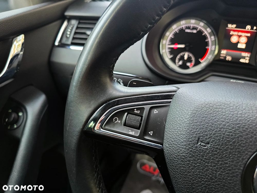 Skoda Octavia 2.0 TDI DSG Premium Edition - 14