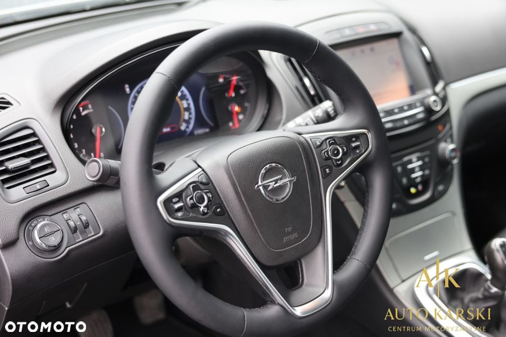 Opel Insignia - 21