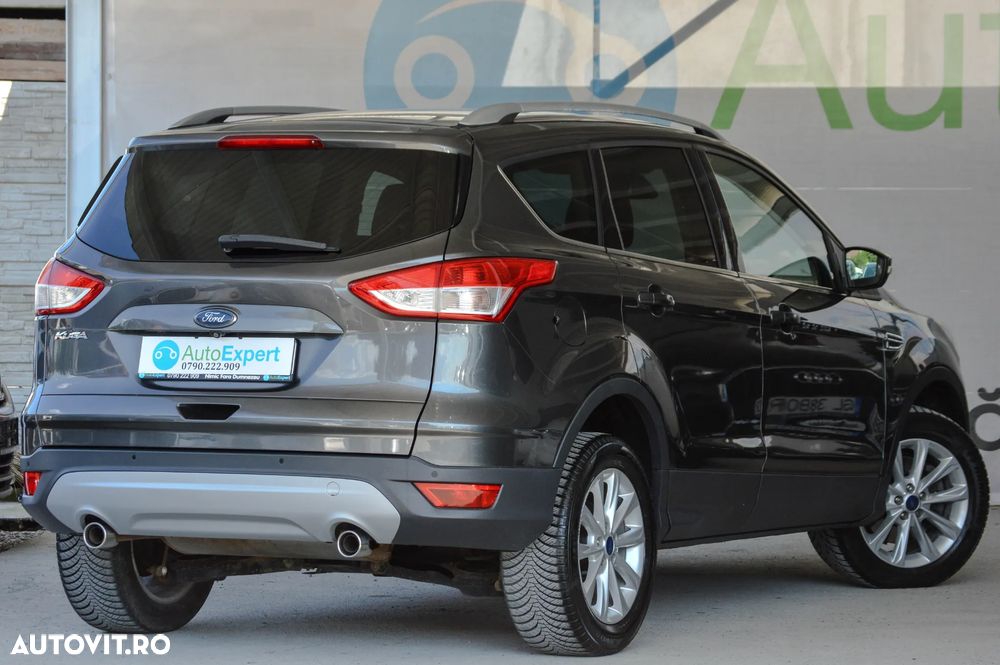 Ford Kuga 2.0 TDCi 4x4 Aut. Titanium - 12