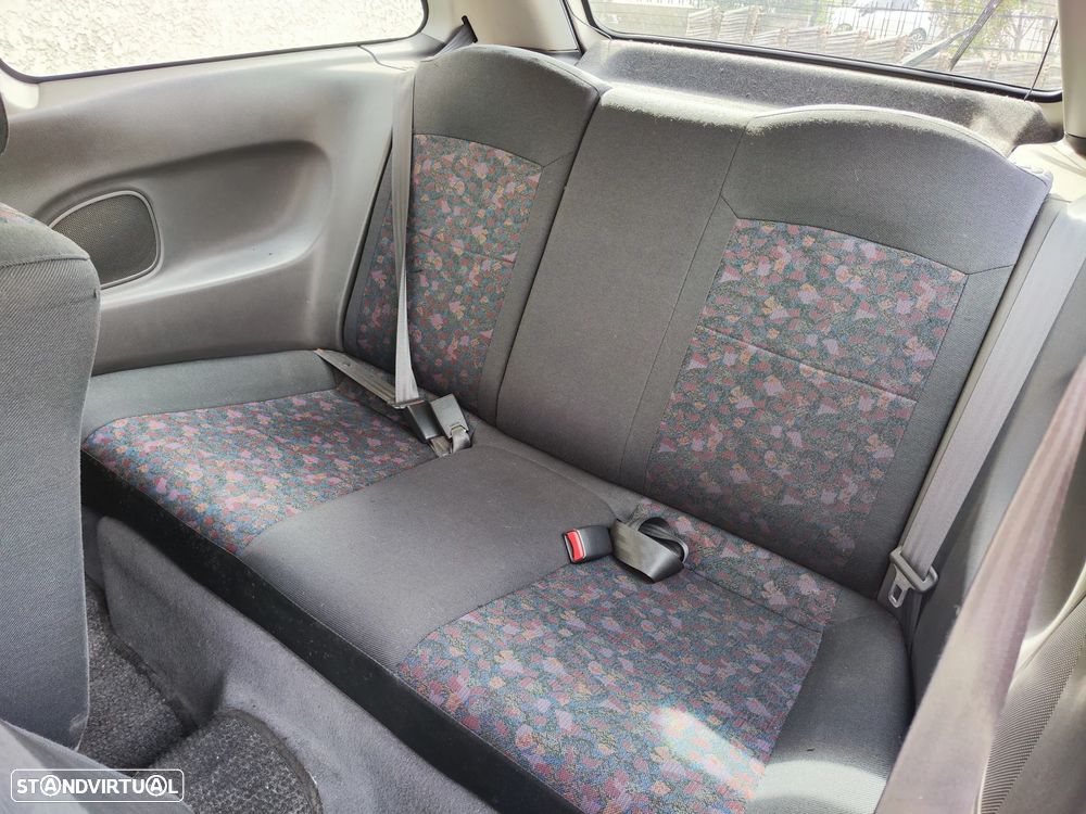 Mazda 323 P 1.3 TA - 17