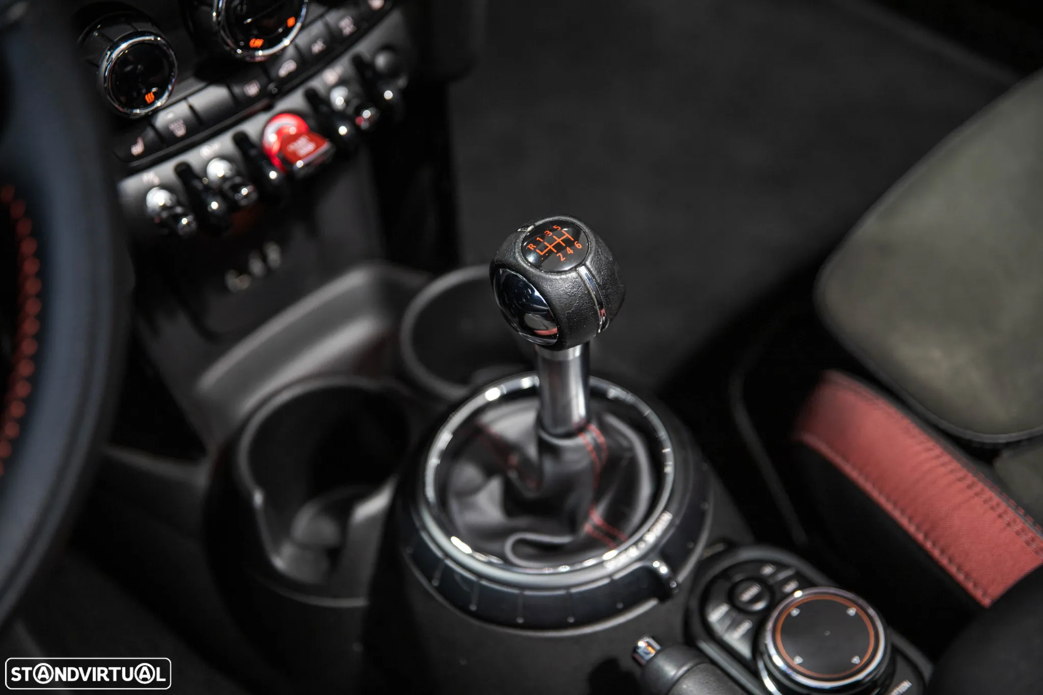 MINI 3 Portas John Cooper Works - 35